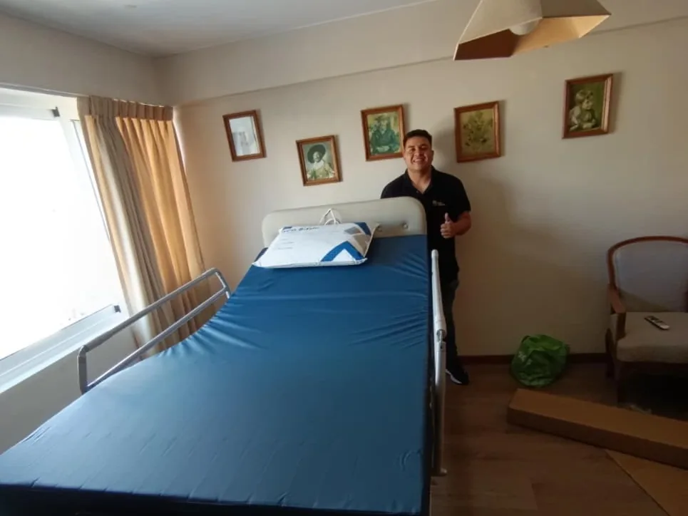Cama Carino Soft instalada en el dormitorio de un cliente